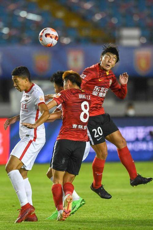 包含长春亚泰实力突飞猛进，取得连胜颇具威胁的词条