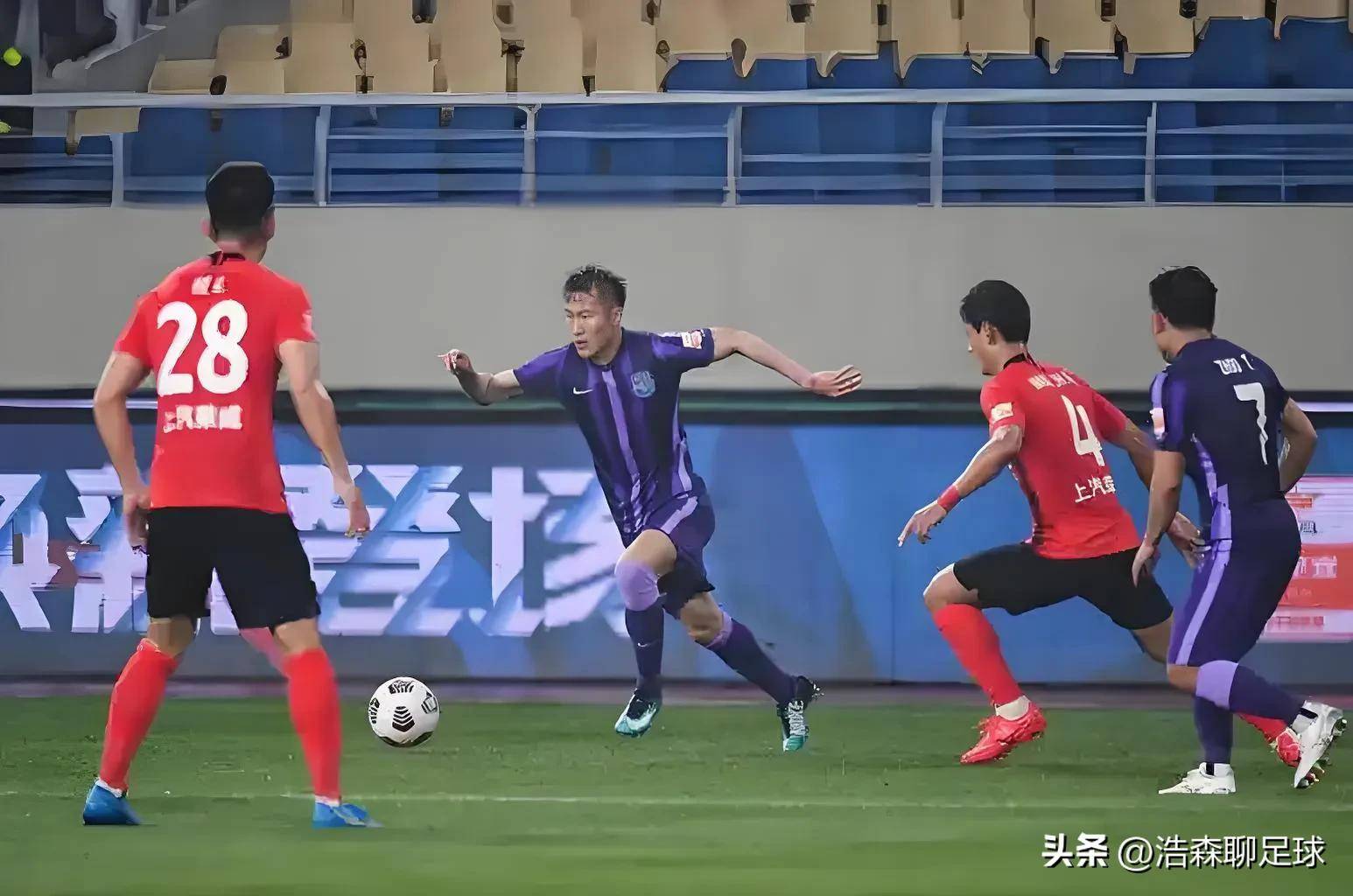 包含长春亚泰实力突飞猛进，取得连胜颇具威胁的词条